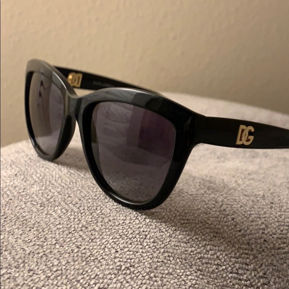 Black dolce & Gabbaba sunglasses